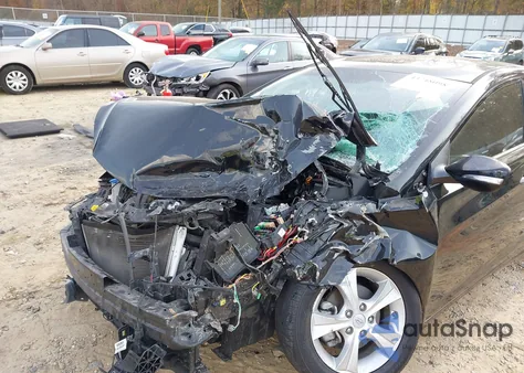 2016 Hyundai Elantra Value Edition z USA, uszkodzony, nr VIN 5NPDH4AE8GH788826